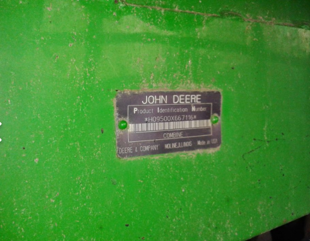 Oldtimer-Mähdrescher des Typs John Deere 9500, Neumaschine in Побузьке (Bild 2)