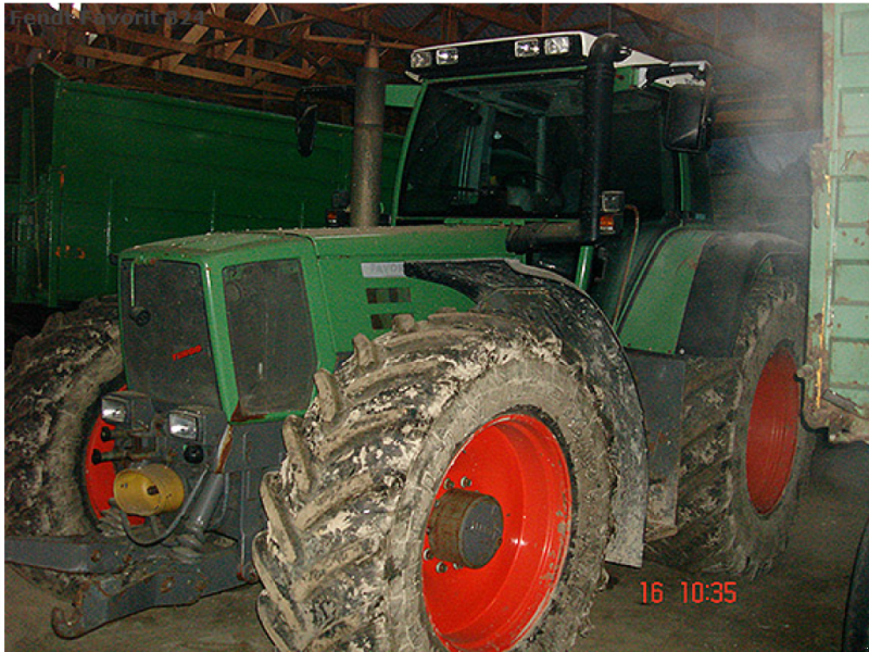 Oldtimer-Traktor des Typs Fendt Favorit 824, Neumaschine in Рівне (Bild 1)