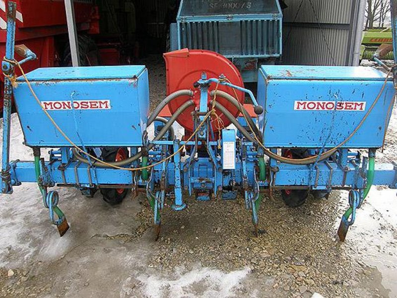 Sämaschine des Typs Monosem Pneumasem II,  in Рівне (Bild 1)