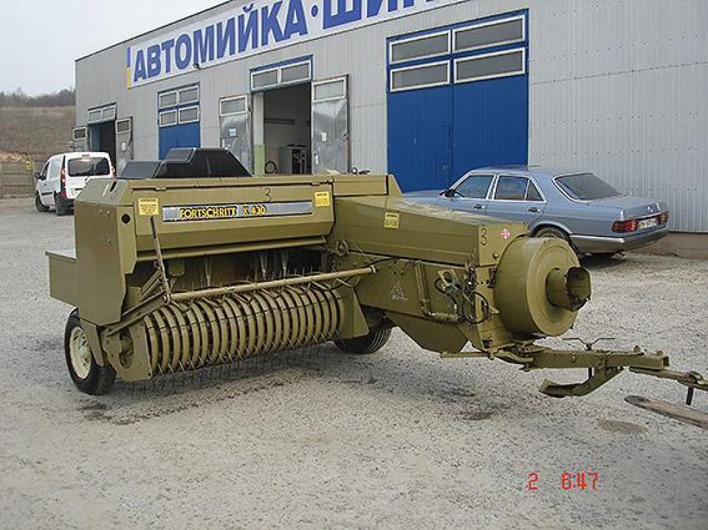 Hochdruckpresse des Typs MDW K 430,  in Рівне (Bild 8)