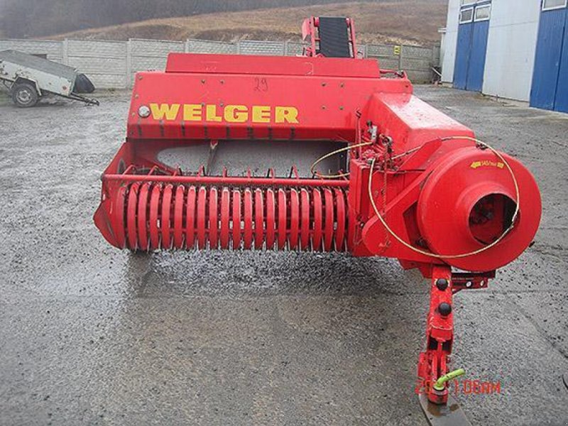 Hochdruckpresse des Typs Welger AP 42,  in Рівне (Bild 1)