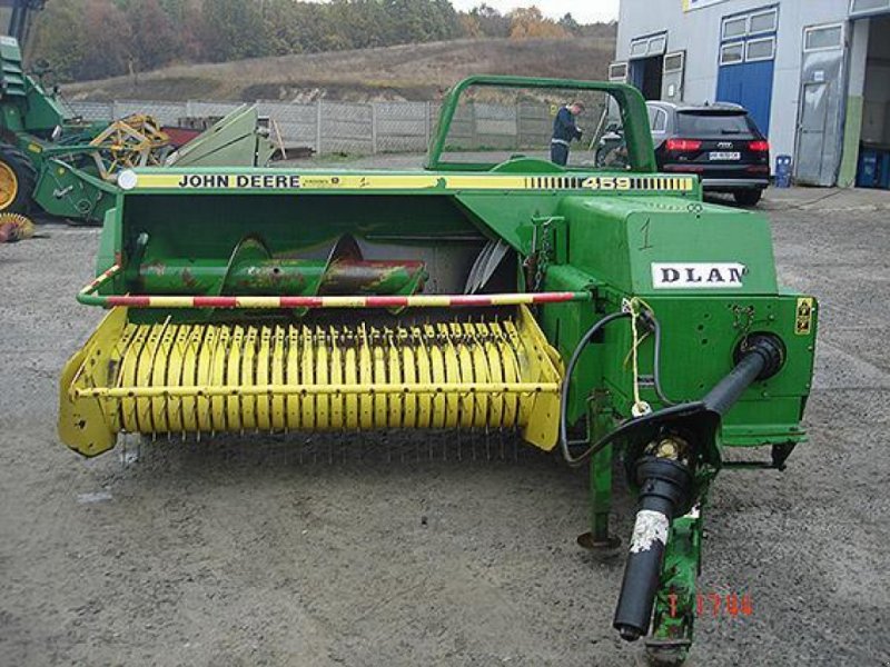 Hochdruckpresse des Typs John Deere 459,  in Рівне (Bild 1)