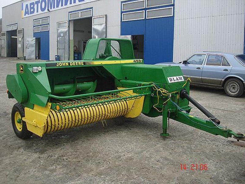 Hochdruckpresse des Typs John Deere 459,  in Рівне (Bild 1)