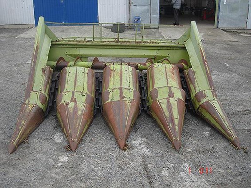 Maispflückvorsatz des Typs CLAAS Conspeed 4-75,  in Рівне (Bild 1)