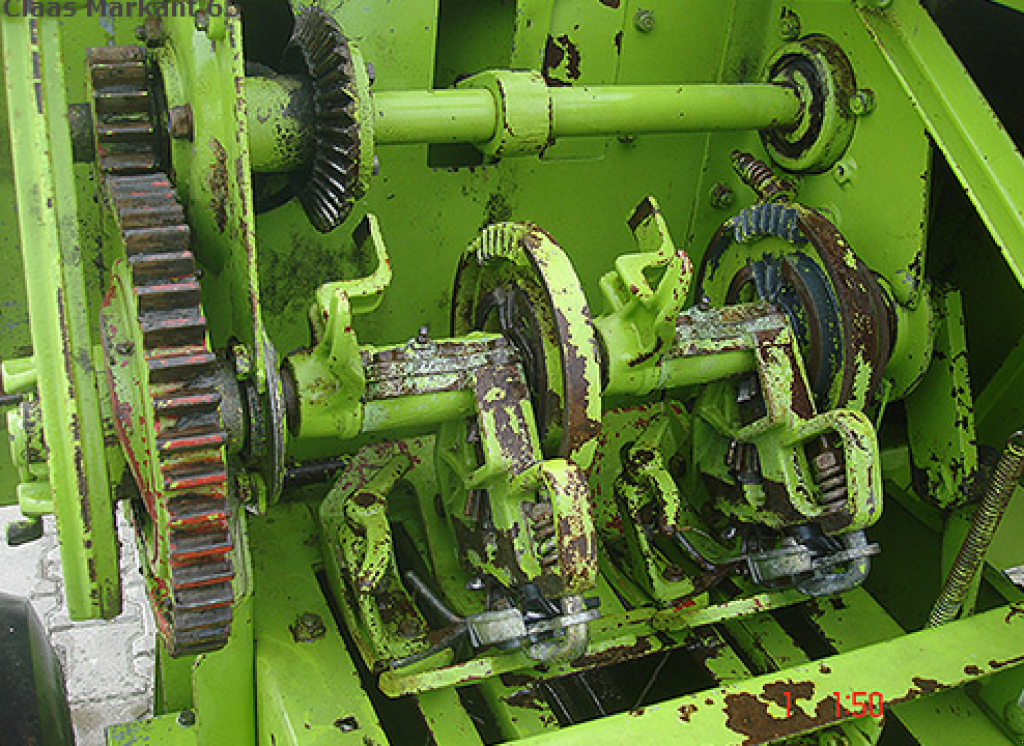Hochdruckpresse des Typs CLAAS Markant 65,  in Рівне (Bild 6)