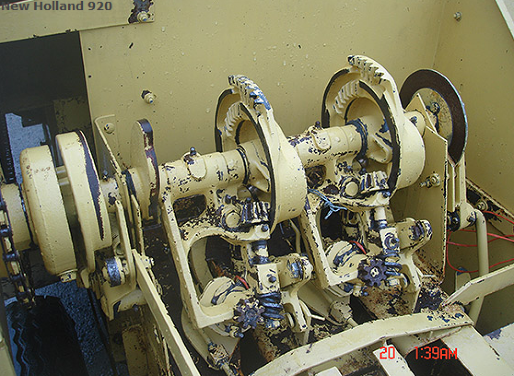 Hochdruckpresse des Typs New Holland 920,  in Рівне (Bild 8)