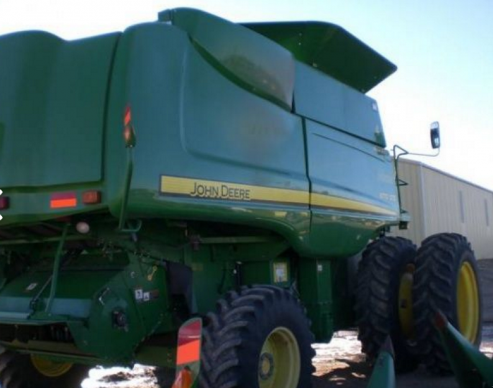 Oldtimer-Mähdrescher des Typs John Deere 9770 STS, Neumaschine in Київ (Bild 2)