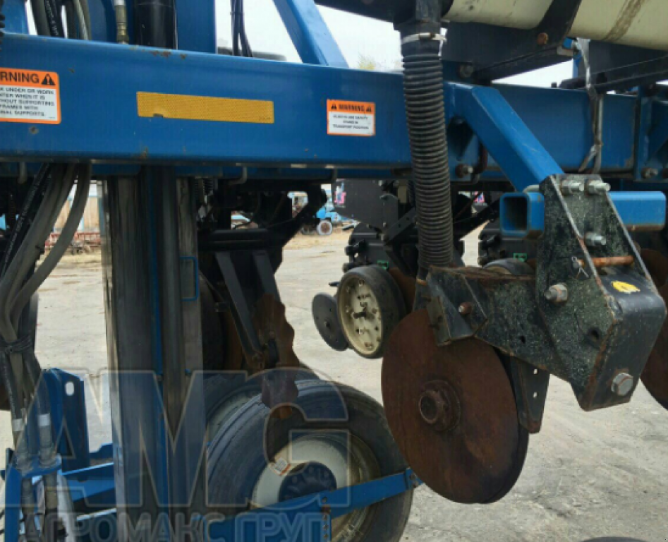 Gareeggenfelder des Typs Kinze 3600,  in Київ (Bild 2)