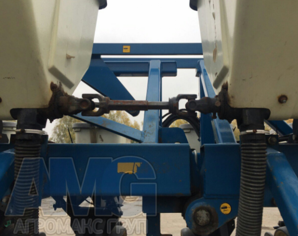 Gareeggenfelder des Typs Kinze 3600,  in Київ (Bild 7)