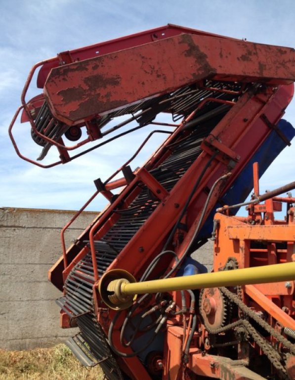 Kartoffelvollernter des Typs AMAC E2,  in Чорномор'ївка (Bild 5)