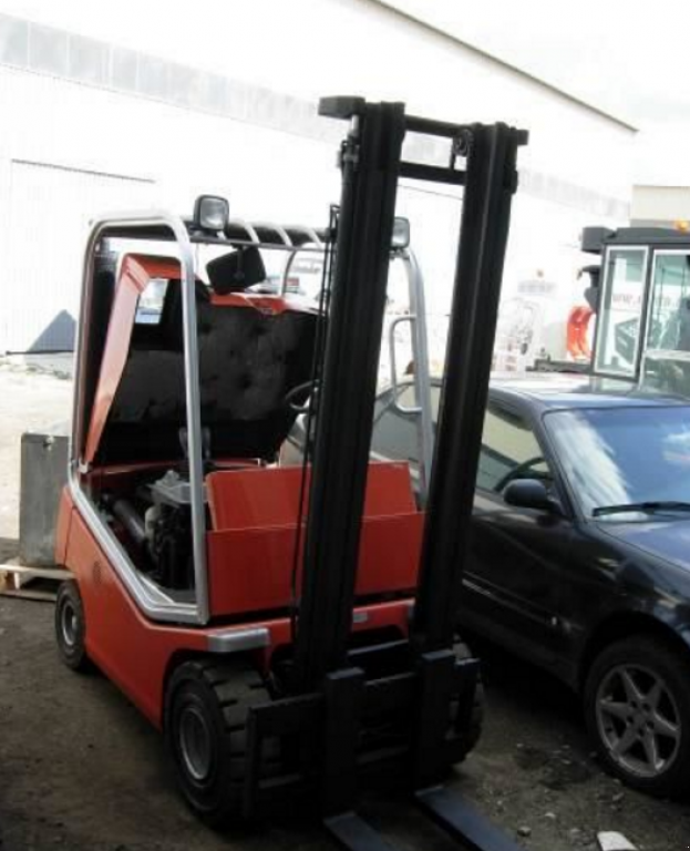 Gabelstapler des Typs BT C4G200,  in Київ (Bild 1)