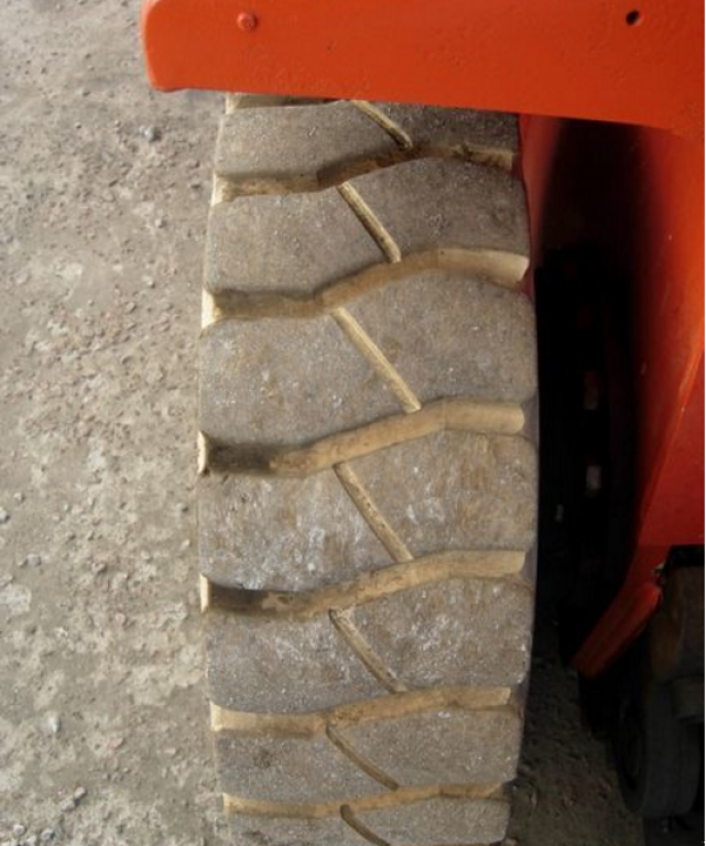 Gabelstapler des Typs BT C4G300 E/D,  in Київ (Bild 9)