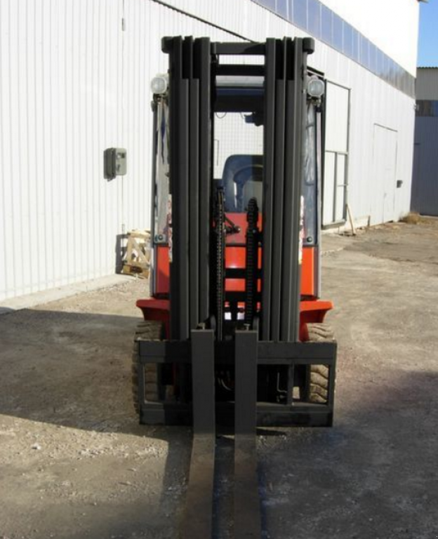 Gabelstapler des Typs BT C4G300 E/D,  in Київ (Bild 2)