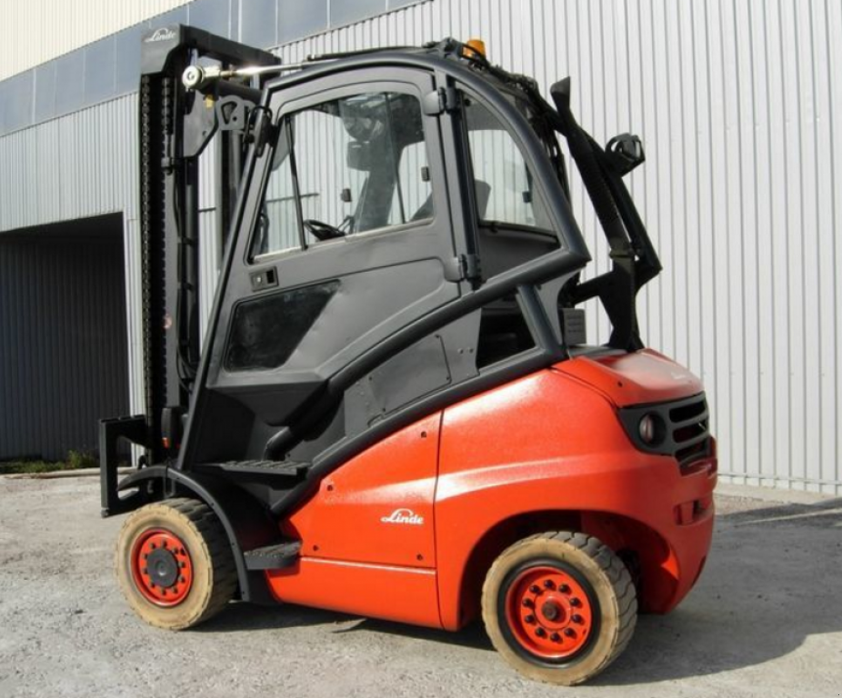 Gabelstapler des Typs Linde H40T,  in Київ (Bild 4)