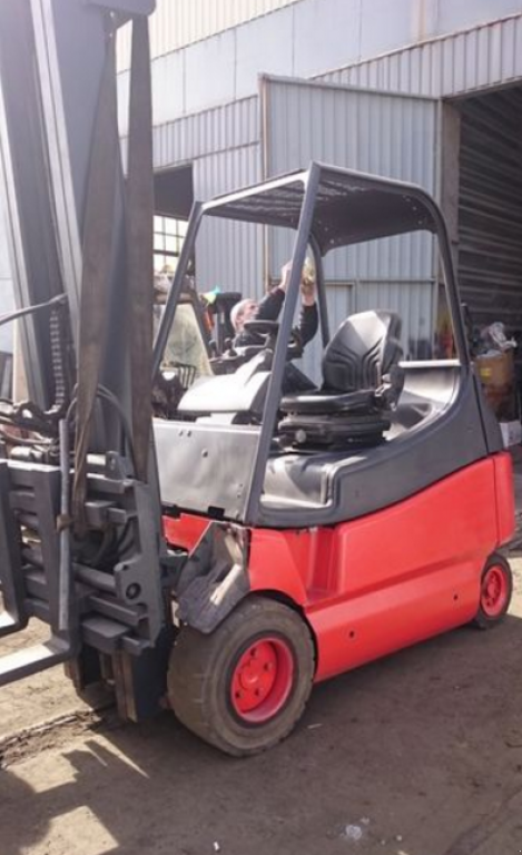Gabelstapler des Typs Linde E30,  in Київ (Bild 2)