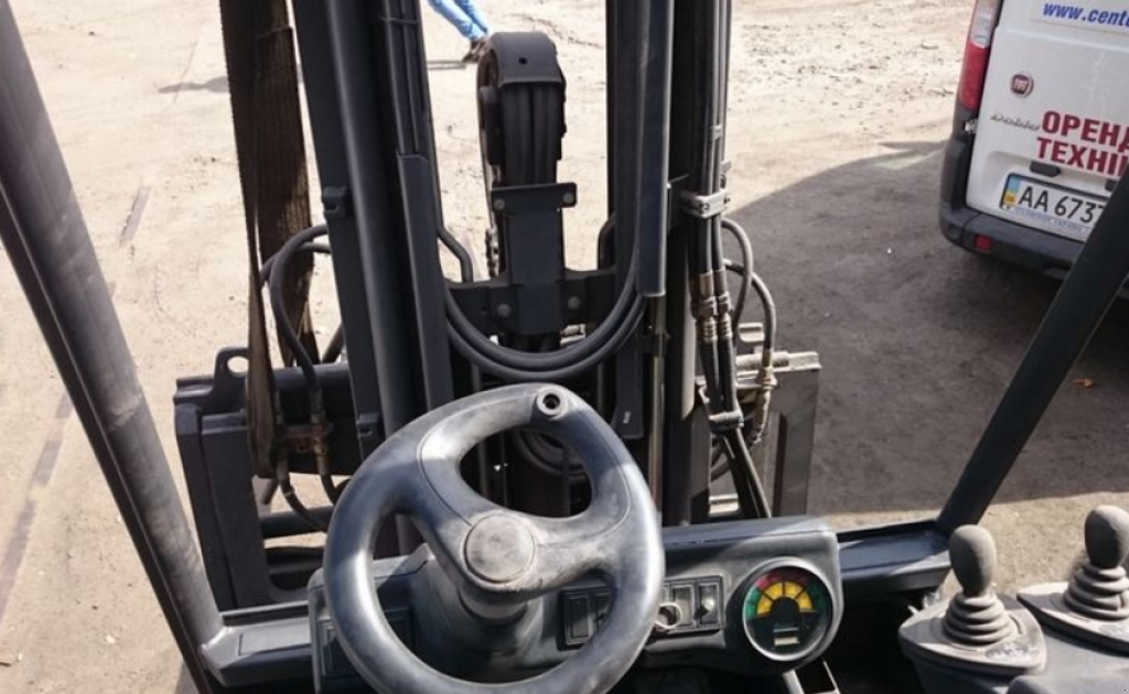 Gabelstapler des Typs Linde E30,  in Київ (Bild 9)