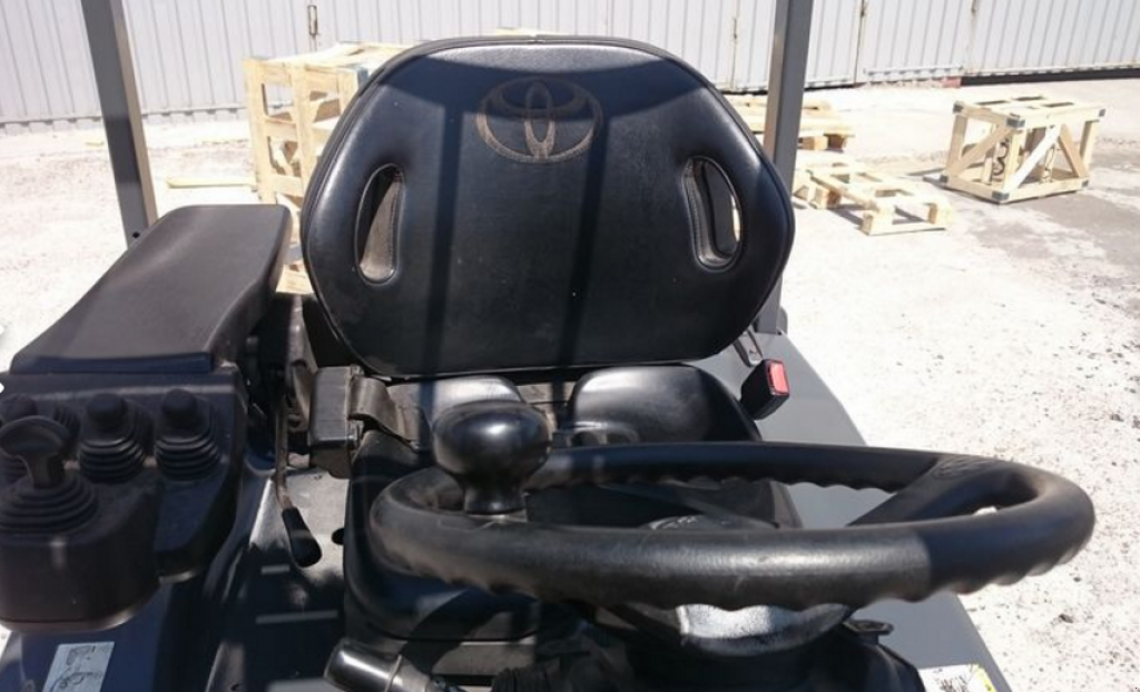 Gabelstapler des Typs Toyota 7FBEF15,  in Київ (Bild 9)