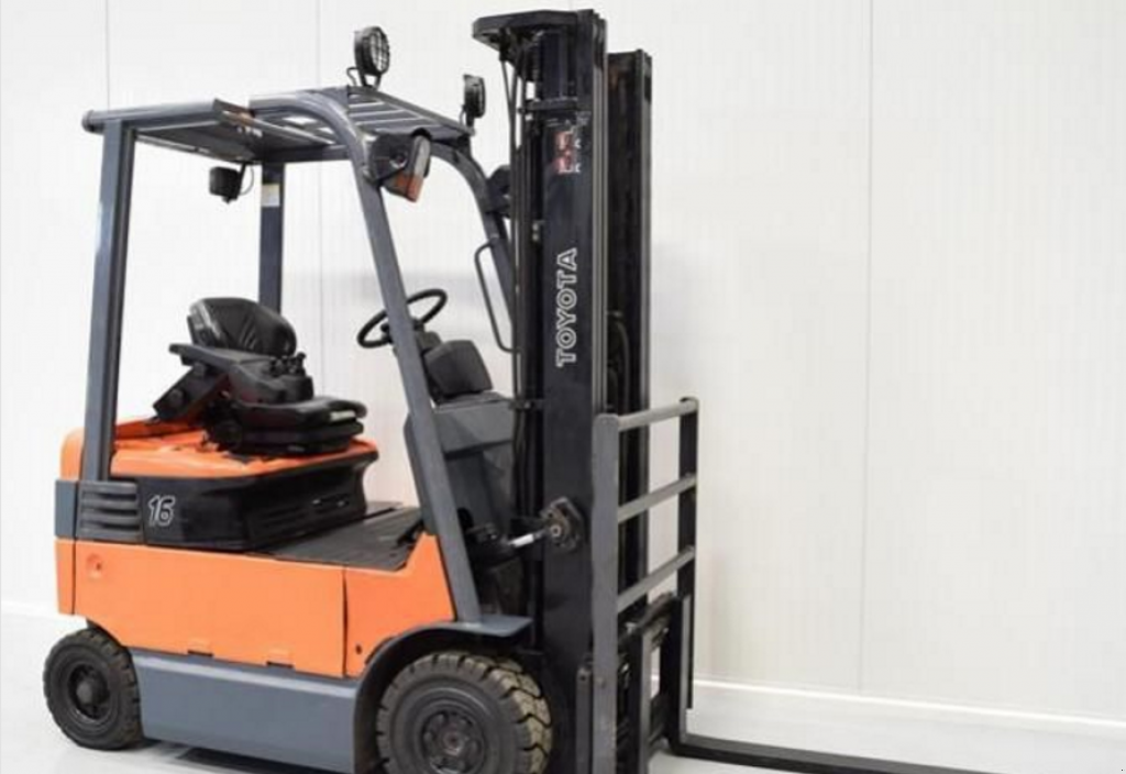 Gabelstapler des Typs Toyota 7FBMF16,  in Київ (Bild 1)