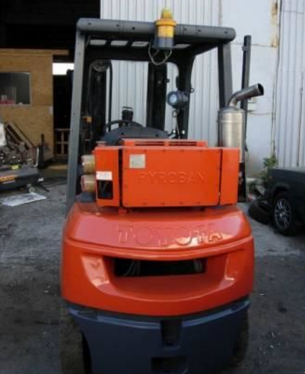 Gabelstapler des Typs Toyota 62-7FDF25,  in Київ (Bild 2)