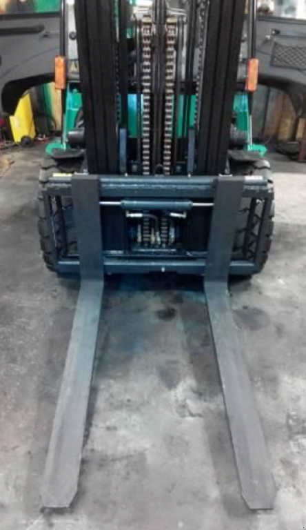 Gabelstapler des Typs Mitsubishi FG35N,  in Київ (Bild 7)