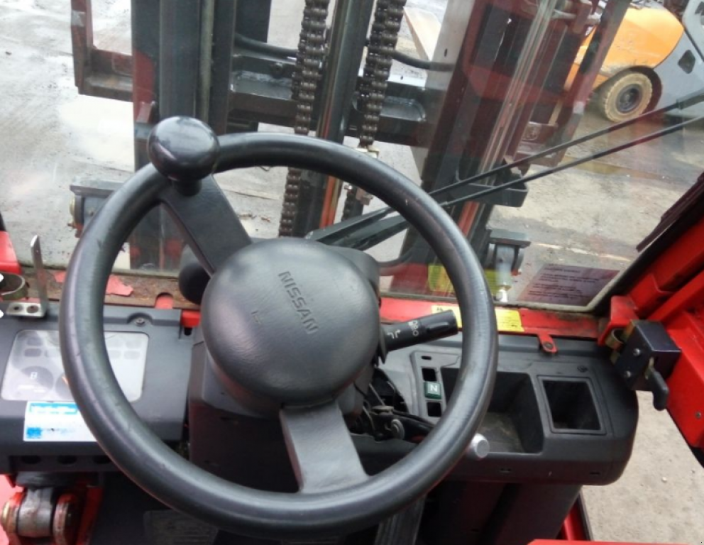 Gabelstapler des Typs Nissan FD 25,  in Київ (Bild 8)