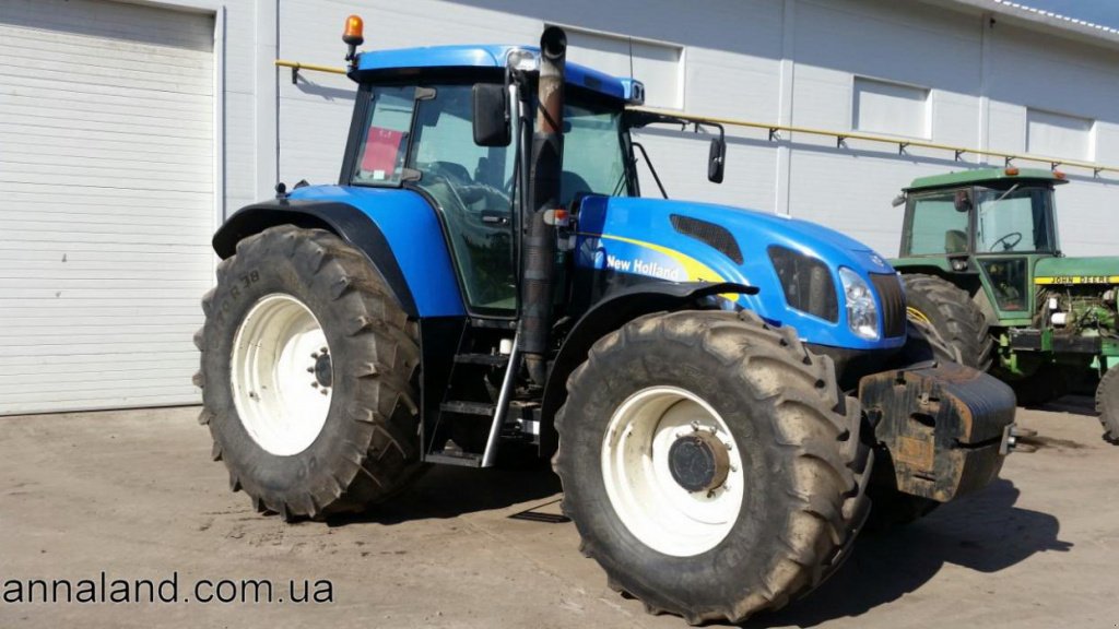 Oldtimer-Traktor des Typs New Holland T7550, Neumaschine in Житомир (Bild 5)