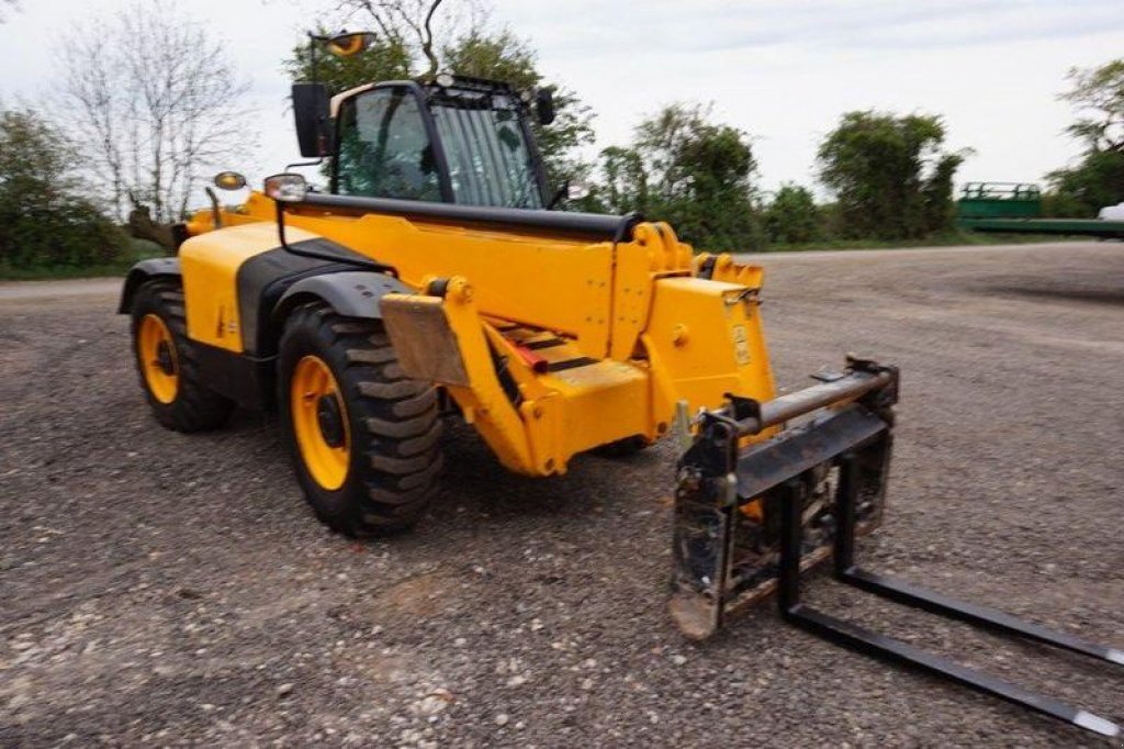 Teleskopstapler des Typs JCB 535-140, Neumaschine in Київ (Bild 2)