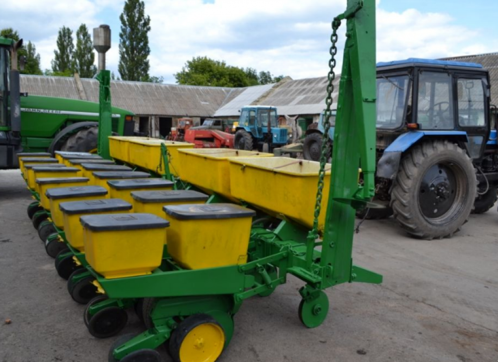 Direktsaatmaschine des Typs John Deere 7000,  in Старокостянтинів (Bild 2)
