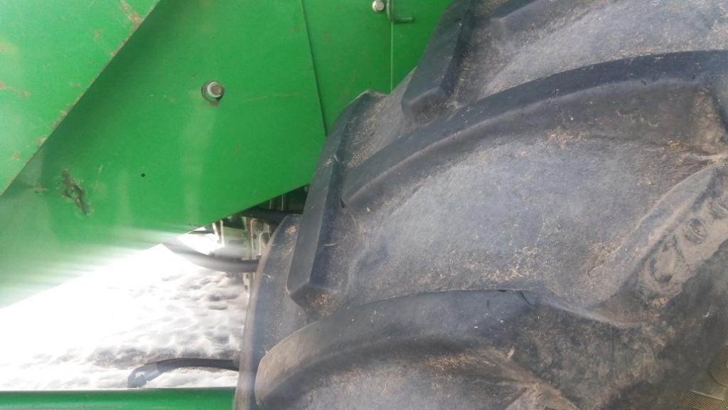 Oldtimer-Mähdrescher des Typs John Deere 9680, Neumaschine in Старокостянтинів (Bild 4)