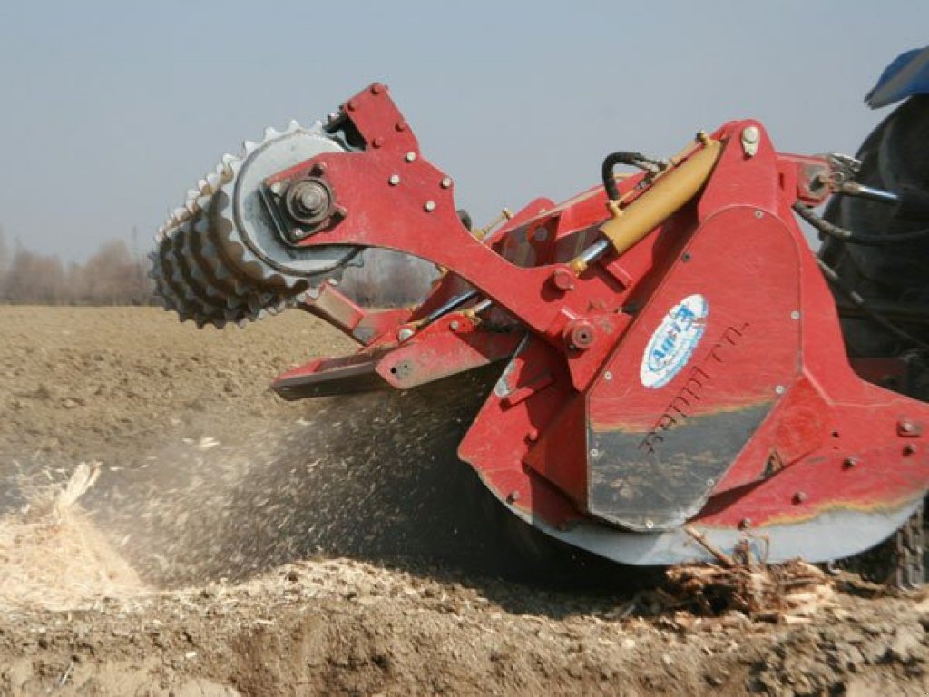 Straßenfräse des Typs Seppi Multiforst 250,  in Кіровоград (Bild 1)