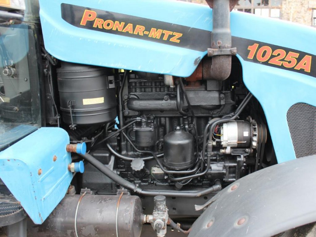 Oldtimer-Traktor des Typs Belarus Беларус-1025.2, Neumaschine in Ковель (Bild 4)