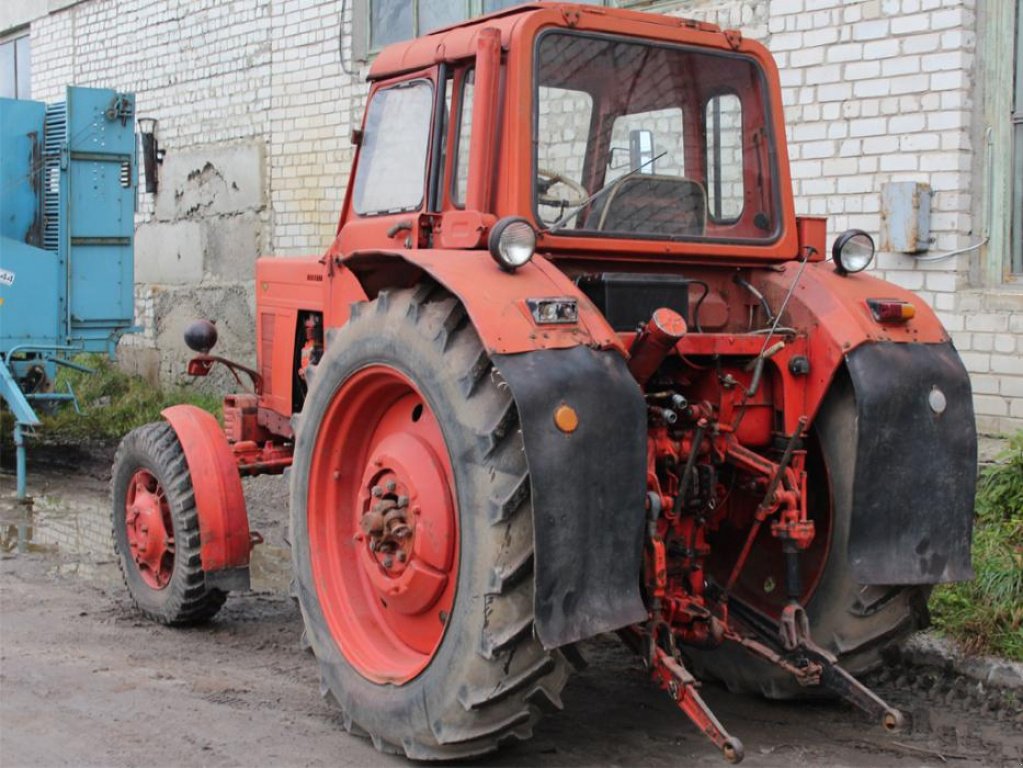 Oldtimer-Traktor des Typs Belarus Беларус-82, Neumaschine in Ковель (Bild 10)