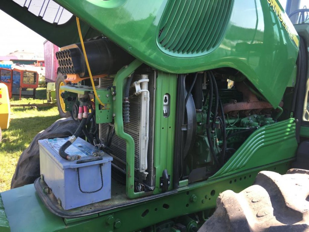 Oldtimer-Traktor des Typs John Deere 6620, Neumaschine in Ковель (Bild 2)