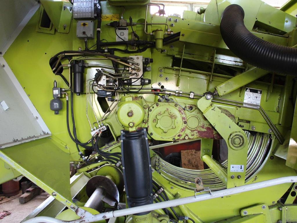Hochdruckpresse des Typs CLAAS Quadrant 2100,  in Ковель (Bild 4)