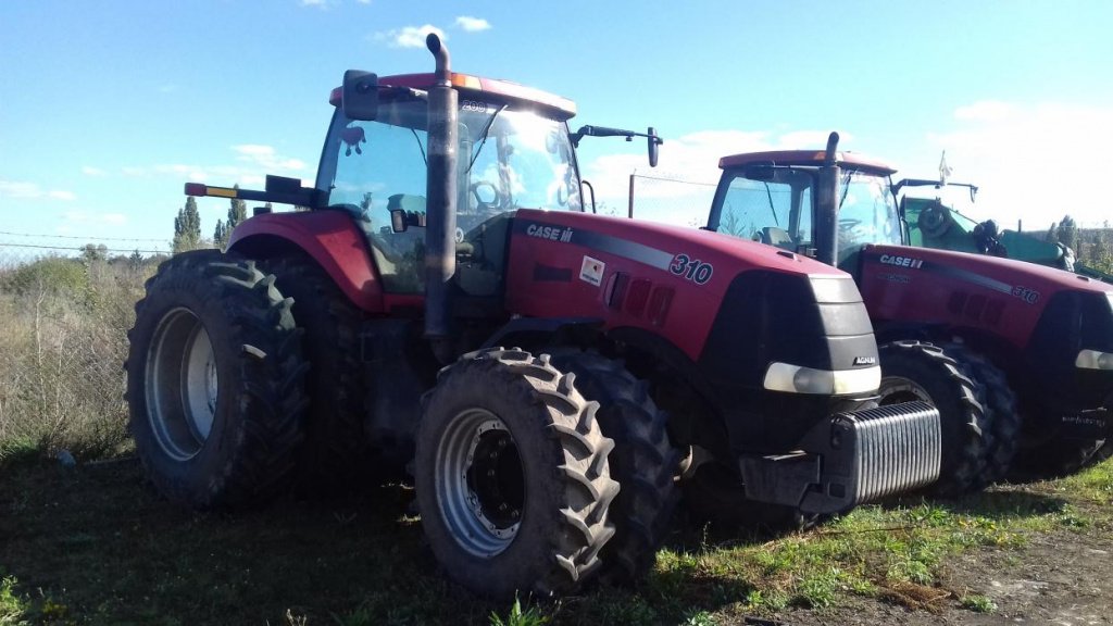 Oldtimer-Traktor des Typs Case IH Magnum 310, Neumaschine in Ободівка (Bild 2)