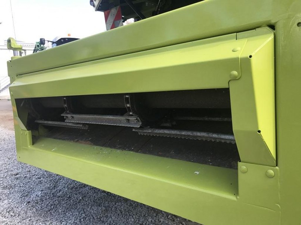 Oldtimer-Mähdrescher des Typs CLAAS Lexion 670, Neumaschine in Дніпропетровськ (Bild 5)