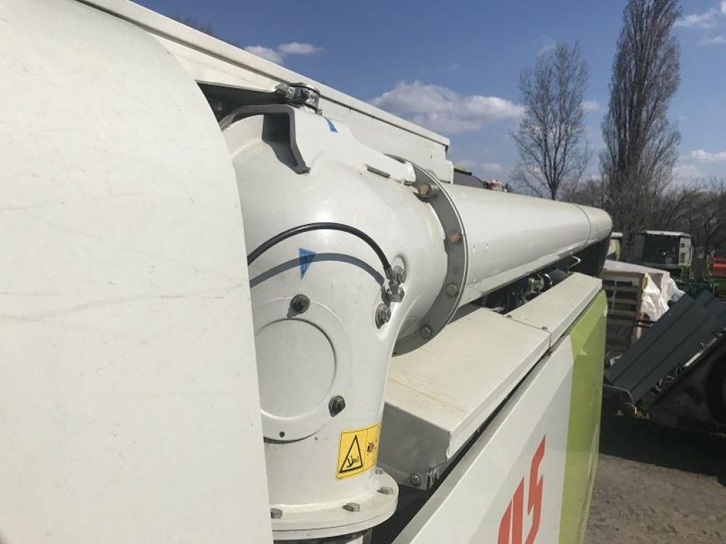 Oldtimer-Mähdrescher des Typs CLAAS Lexion 670, Neumaschine in Дніпропетровськ (Bild 10)