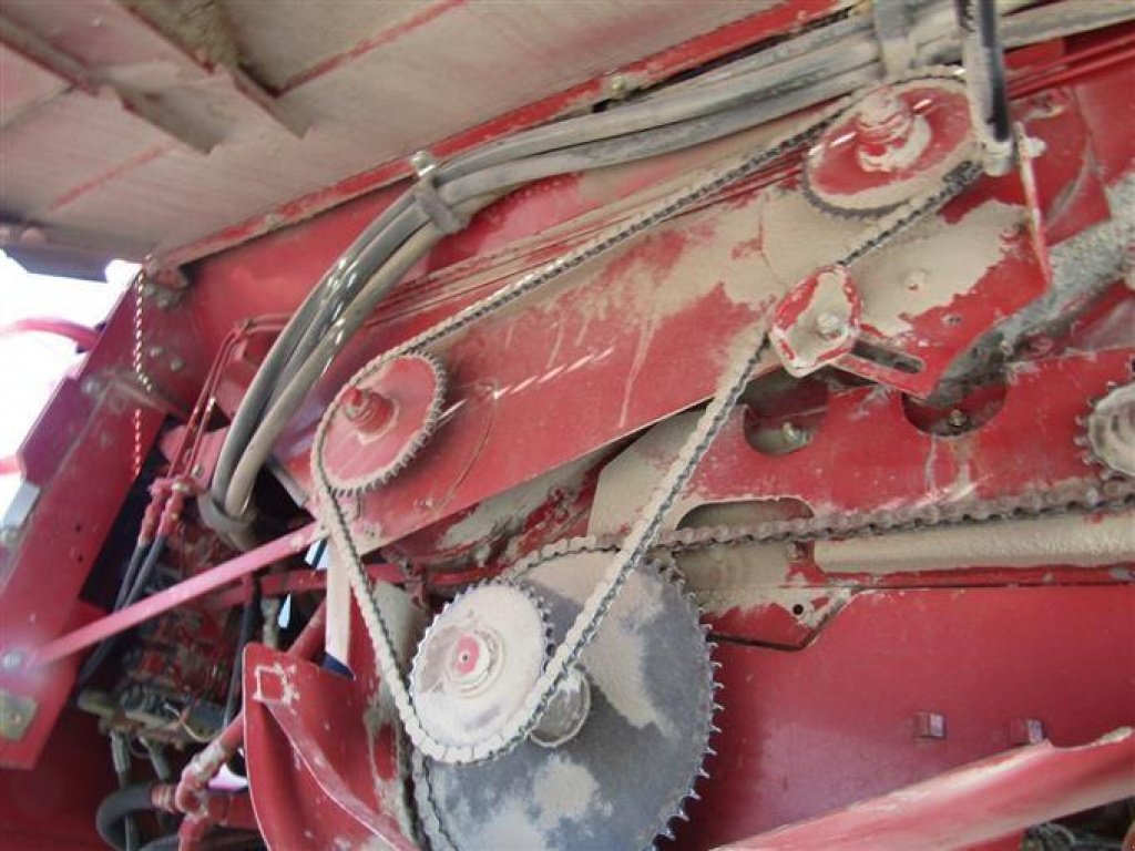Oldtimer-Mähdrescher des Typs Case IH Axial Flow 2388, Neumaschine in Одеса (Bild 5)