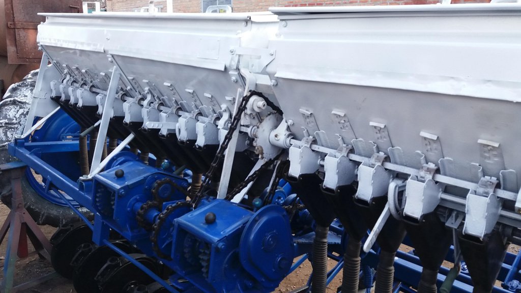 Direktsaatmaschine des Typs CHERVONA ZIRKA СЗ-3.6,  in Кіровоград (Bild 3)