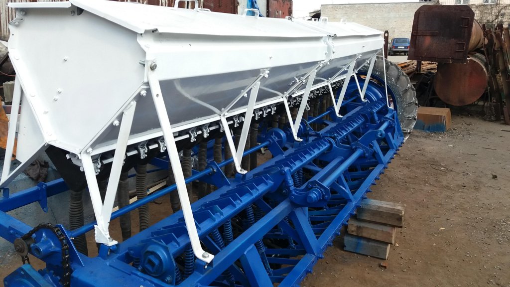 Direktsaatmaschine des Typs CHERVONA ZIRKA СЗ-3.6,  in Кіровоград (Bild 1)