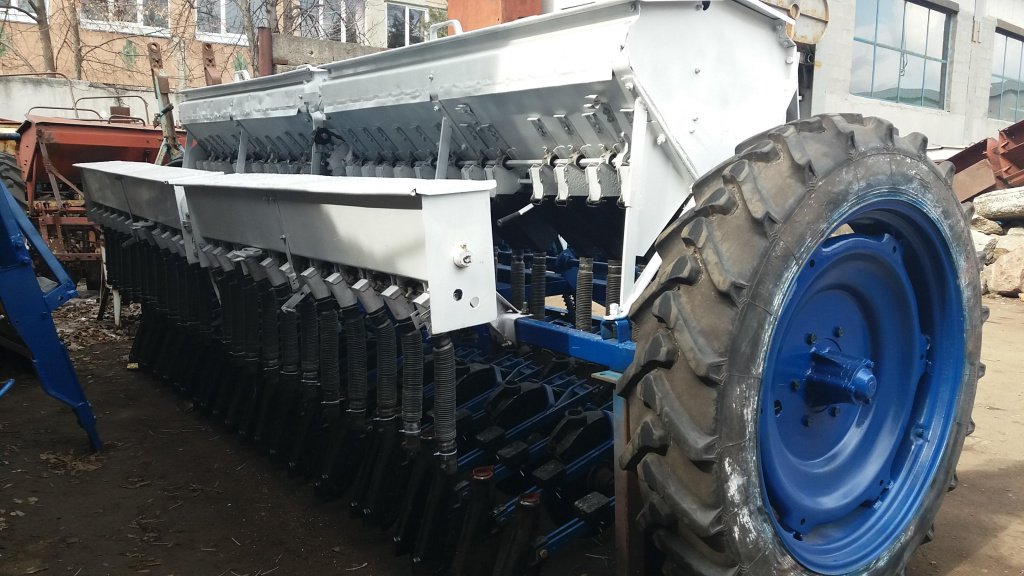 Direktsaatmaschine des Typs CHERVONA ZIRKA СЗТ 3.6,  in Кіровоград (Bild 3)