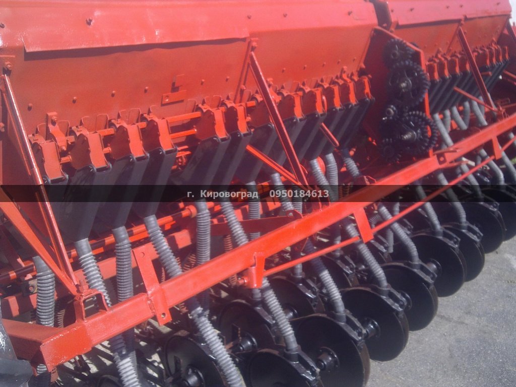 Direktsaatmaschine des Typs CHERVONA ZIRKA СЗ-3.6,  in Кіровоград (Bild 1)