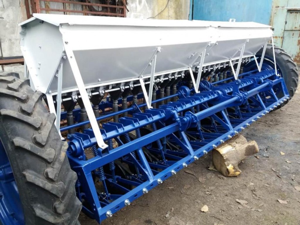 Direktsaatmaschine des Typs CHERVONA ZIRKA СЗ-3.6,  in Кіровоград (Bild 4)