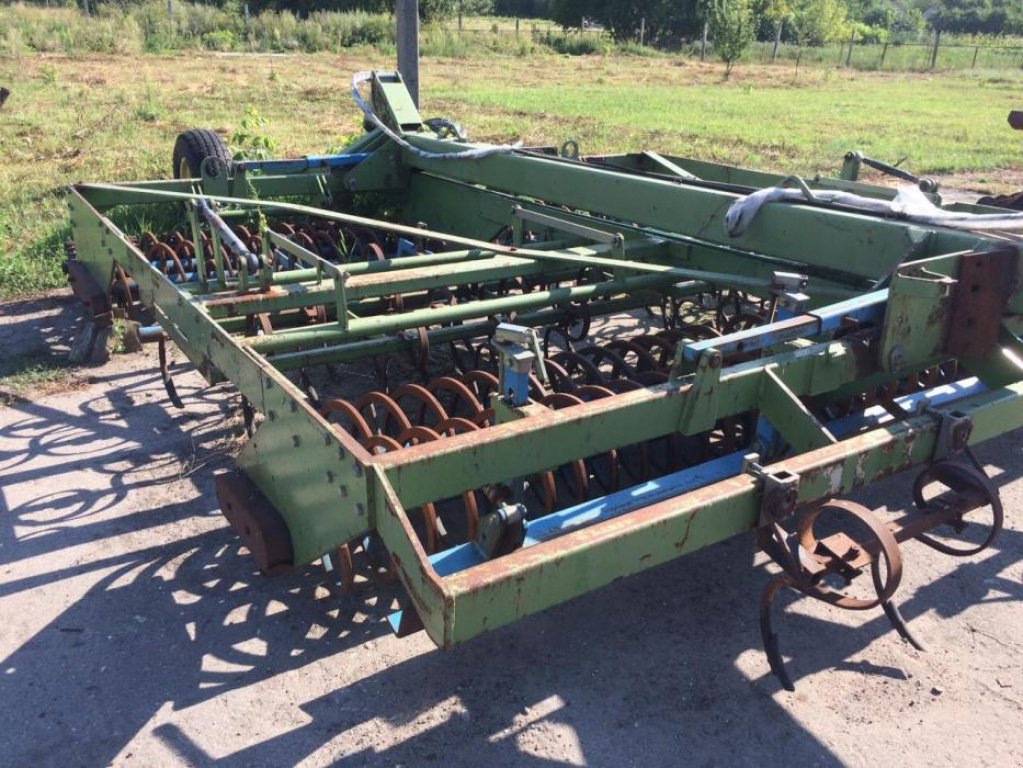 Kartoffelpflegetechnik des Typs Farmet K 600,  in Кіровоград (Bild 4)