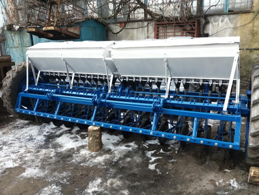 Direktsaatmaschine des Typs CHERVONA ZIRKA СЗ-3.6,  in Кіровоград (Bild 2)