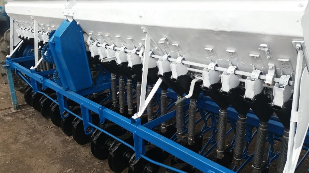 Direktsaatmaschine des Typs CHERVONA ZIRKA СЗ-3.6,  in Кіровоград (Bild 5)