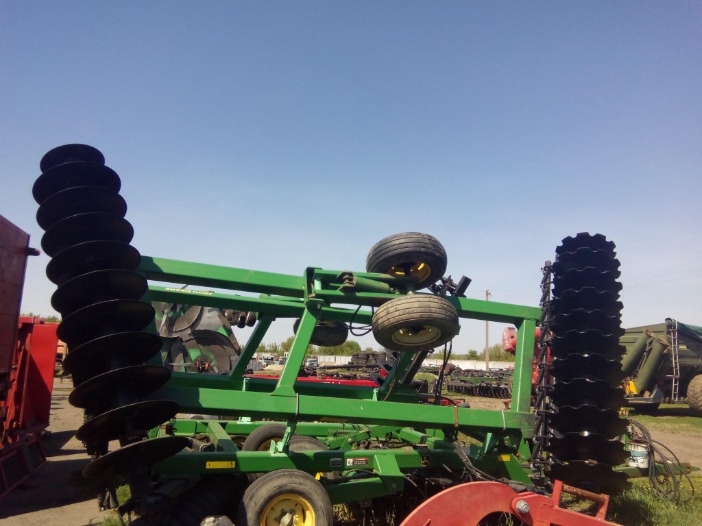 Wiesenegge des Typs John Deere 637,  in Київ (Bild 9)