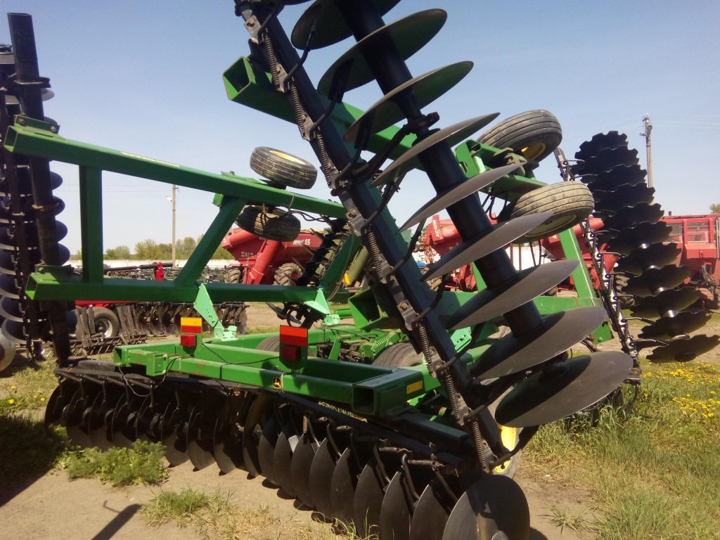 Wiesenegge des Typs John Deere 637,  in Київ (Bild 8)