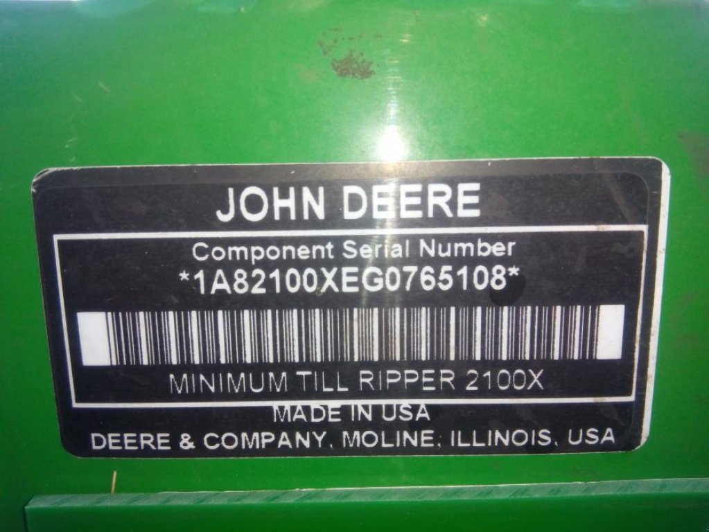 Spatenpflug des Typs John Deere 2100,  in Київ (Bild 1)