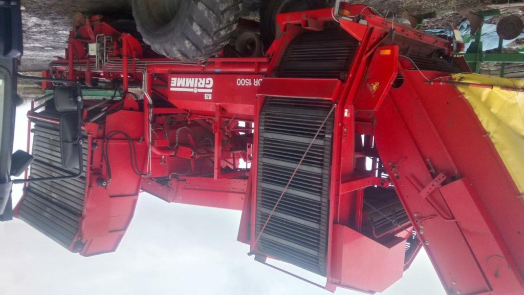 Kartoffelvollernter des Typs Grimme DR 1500,  in Белз (Bild 3)